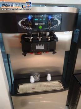 Maquina de sorvete expresso Taylor