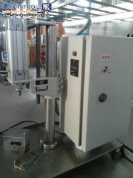 Batoqueira tampadora eletropneum�tica em inox semiautom�tica Km m�quinas