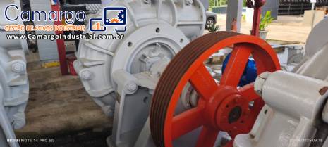 Bomba centr�fuga para polpas abrasivas aplica��es pesadas Weir Warman 12/10